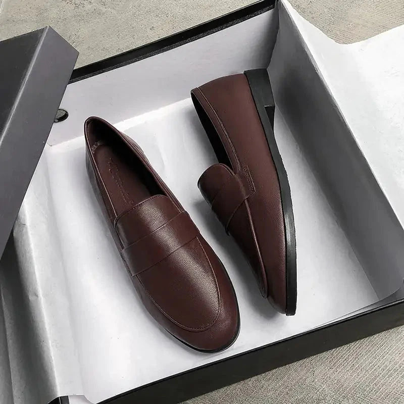 British Women's One-Foot Love Flat Shoes Valberrys